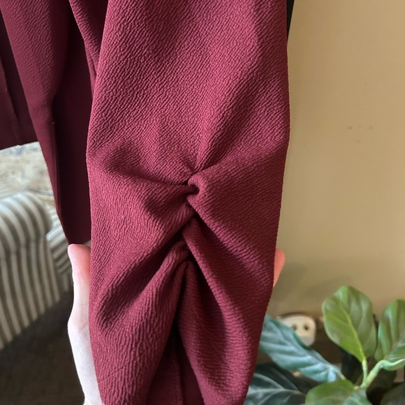 Women's Burgundy Open-front Blazer - Picture 2 of 4